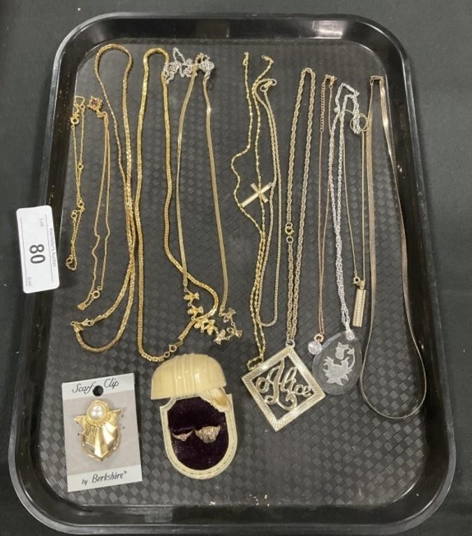 Nice Women’s Gold Tone Necklaces, Chains.