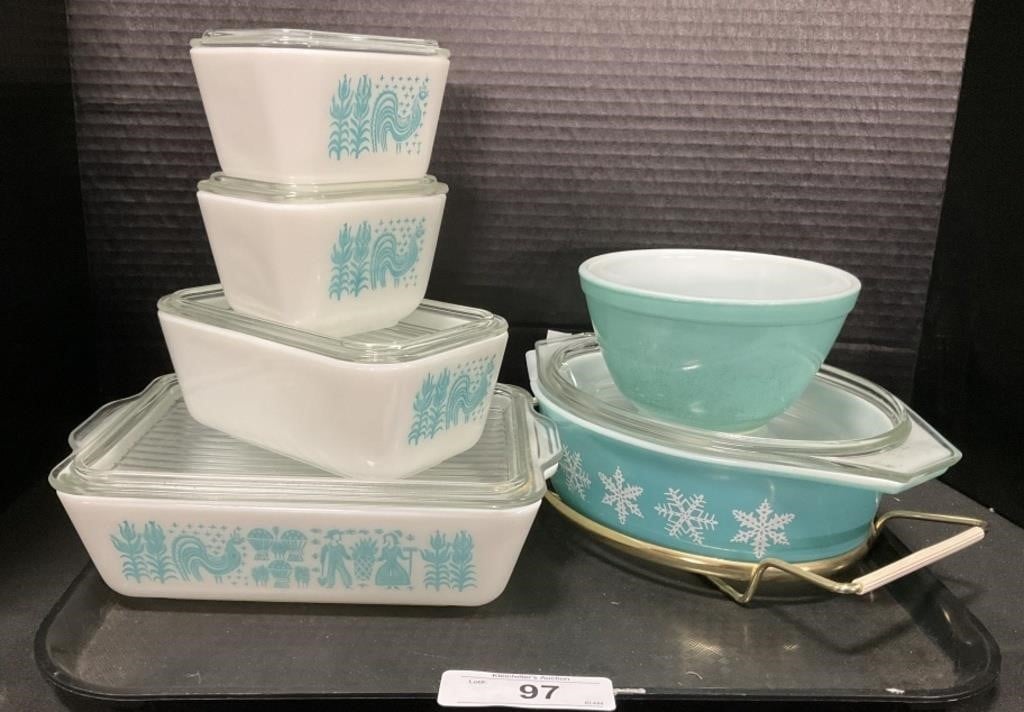 Nice 11pc Baby Blue Pyrex Ovenware, Mixing Bowl.