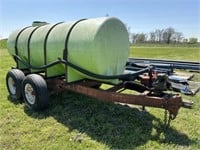 1000 Gallon fertilizer/ water tank
