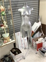 Mannequin bust on tripod stand. 60x16x19