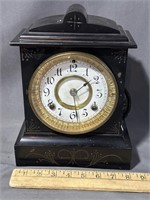 Waterbury, Slate clock
