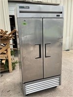 True T-35 commercial 2 door refrigerator