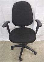 Office Chair w/Armrests