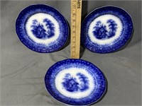 3 flow blue Arabesque Pattern Plates