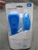NIB Memorex Remote Blue Sleeves For Wii