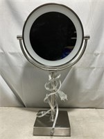 2 Sided Vanity Mirror with Light