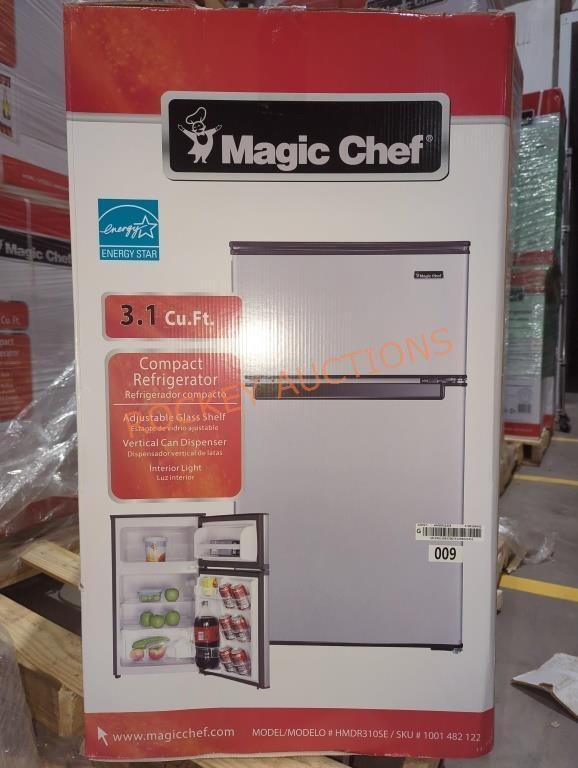 Magic Chef 3.3 cu ft Compact Fridge w Freezer