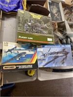 3 military model airplanes boxes