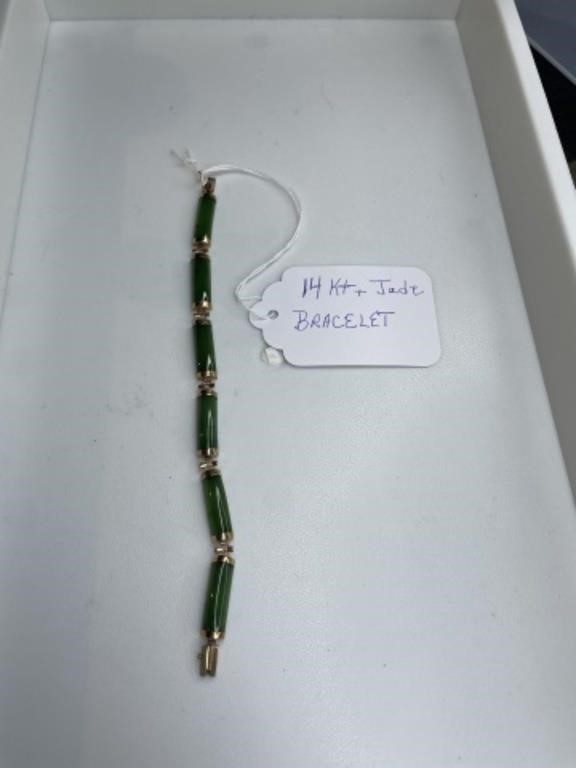 14K bracelet with jade