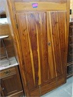 Cedar armoire, needs a little love 63.5x36x22