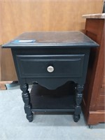 Wooden 1 drawer side table 24 x 18 x 15