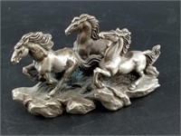 Gorgeous Chinese figurine depicting 3 horses 3.5"