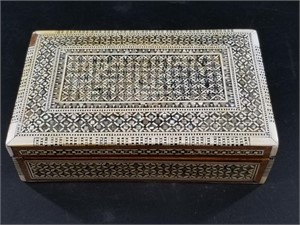 Beautiful inlaid wood box, from Syria, with bone a