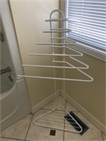 White Mulit-Tier Towel Rack