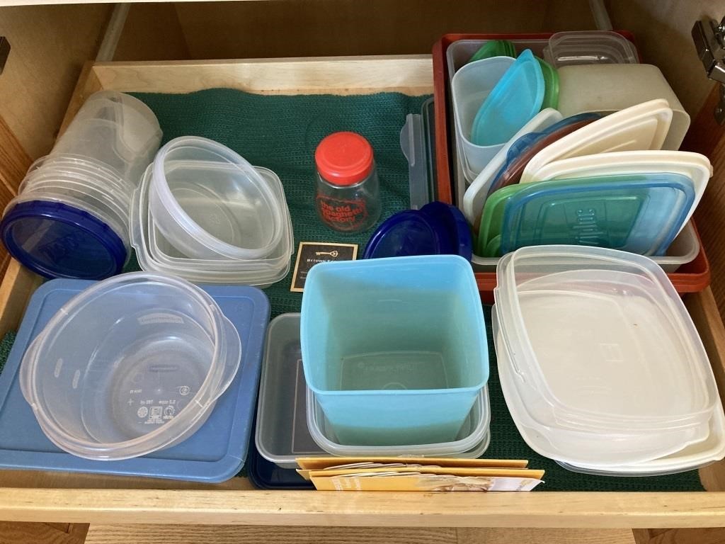 Lot of Assorted Food Storage Containers