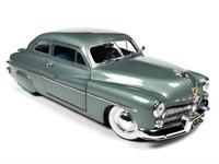 Mercury Eight Coupe - Scale: 1:18