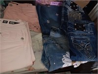 Bin 7 pairs jeans 3 are miss me size 29 with