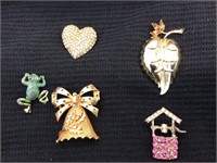 5 Costume Brooches