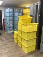 25 STACKABLE USED TOTES