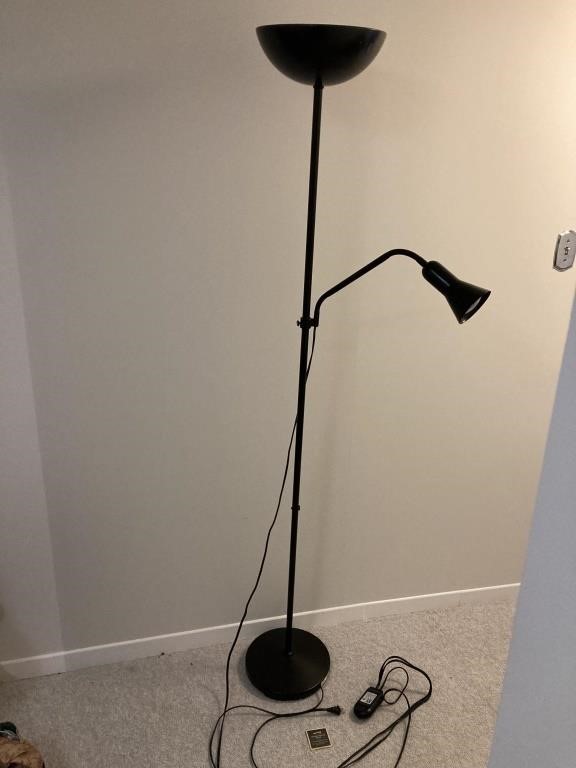 Black Tortiere & Integrated Task Lamp 2/2