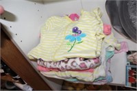 LOT OF 7 BABY SLEEPERS SIZE - NB-6MOS.