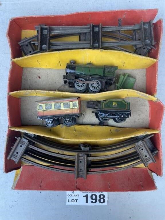 Vintage metal train set. Track and carriages.