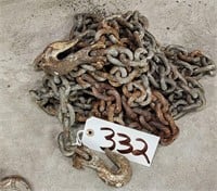 20 ft Chain w/ 2 hooks