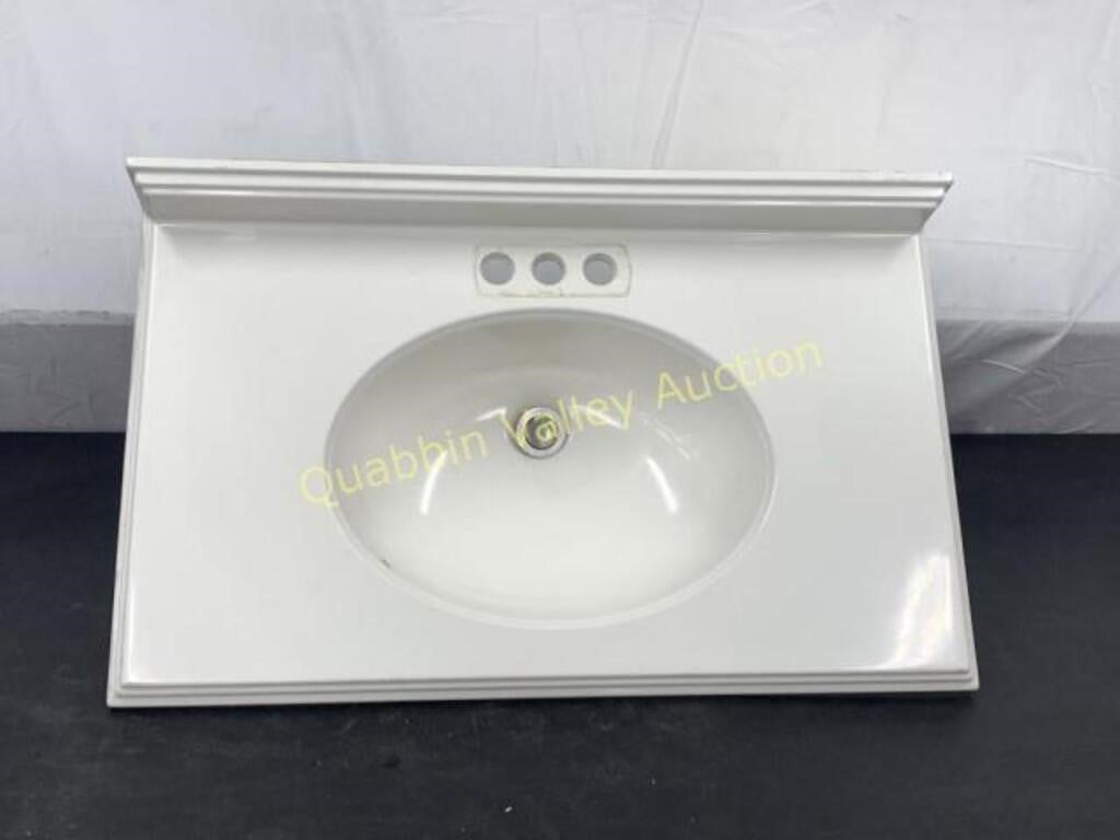 WHITE VANITY SINK WITH DRAIN