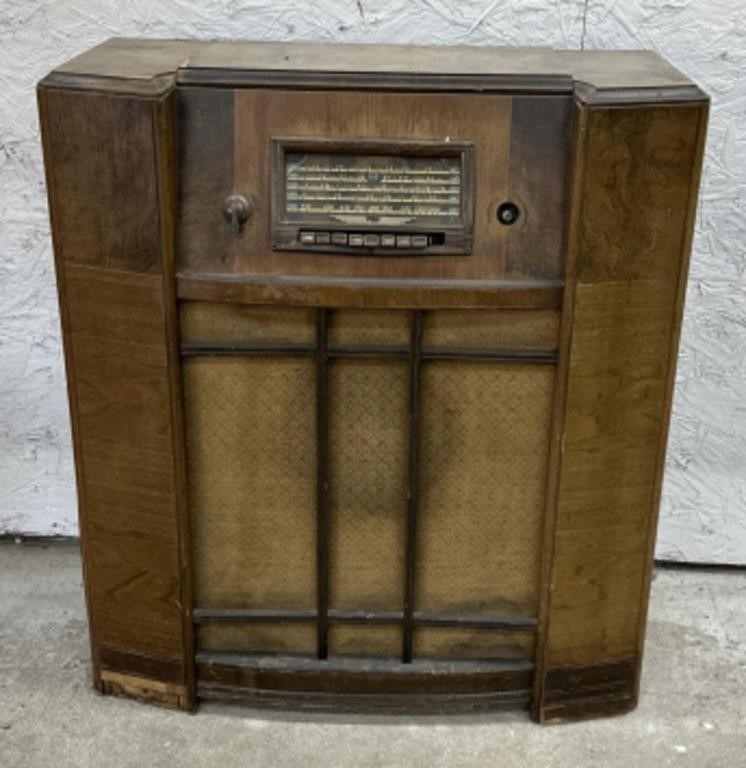 (YY) Sears Silvertone Radio Cabinet Model No.