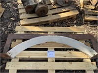 Curved steel lintel