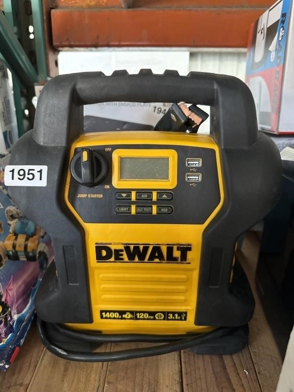 DEWALT BATTERY BOX