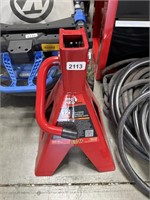 BIG RED JACK STAND RETAIL $40