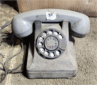 1950s bell system rotary phone
