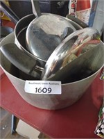 Large soup pot and miscellaneous pans