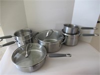 SET OF KITCHEN AID POTS AND PANS - NOT COMPLETE