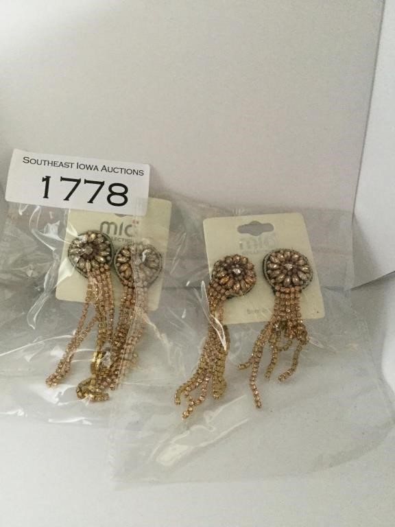 (2) pair of dangling earrings
