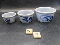 SET OF 3 DELFT MEASURING CUPS