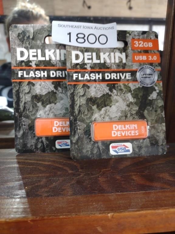 (2) Delkin 32gb Flash Drives
