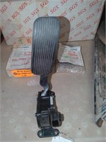 Gas pedal for 2008 Ford Taurus
