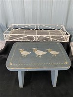 Duck Stool & Wire Tray