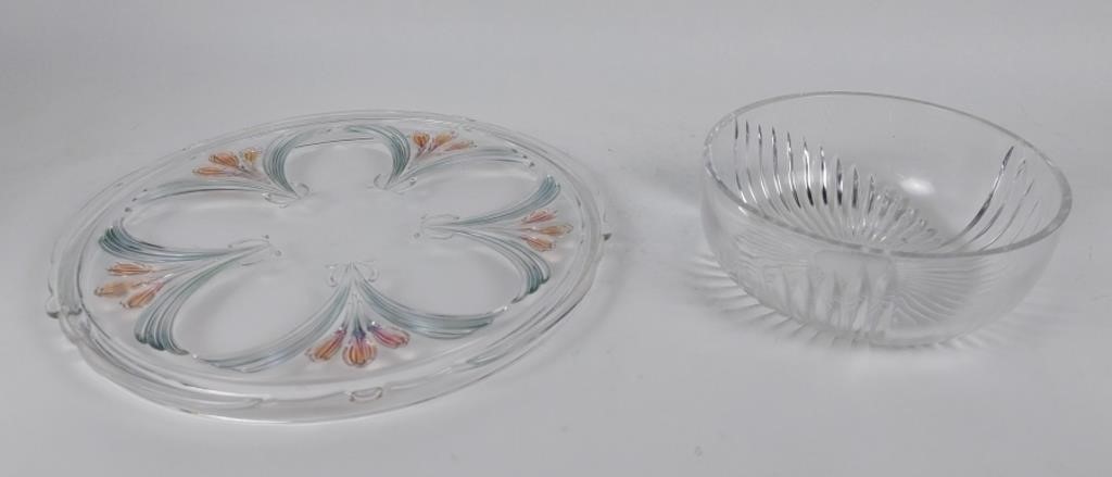 Crystal Bowl and Serving Plate NOTE: Chip in plate