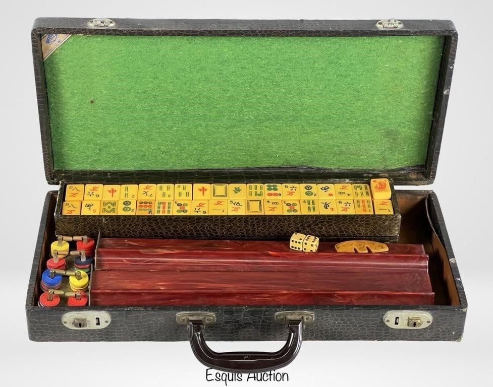 1940's Lowe Mahjong Butterscotch Bakelite Game Set