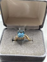 14k Yellow Gold Ring Size 8 MARKED Blue Stone