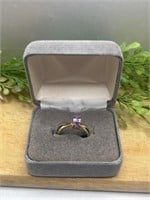 10k Yellow Gold Ring Size 7 Purple Stone Untested