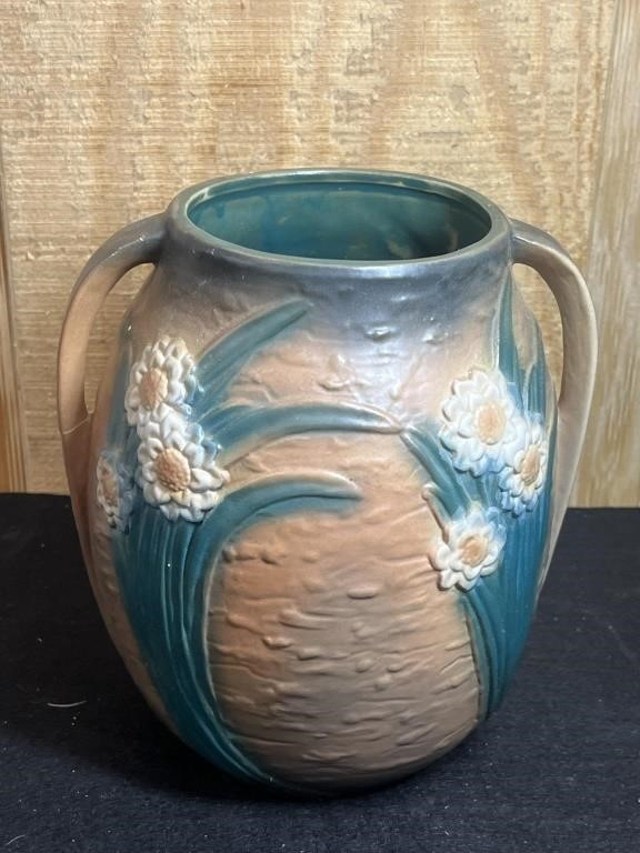 Roseville Pottery Jonquil 8" Vase Floral Green