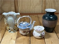 4 Pieces Pottery - Vases Pots
