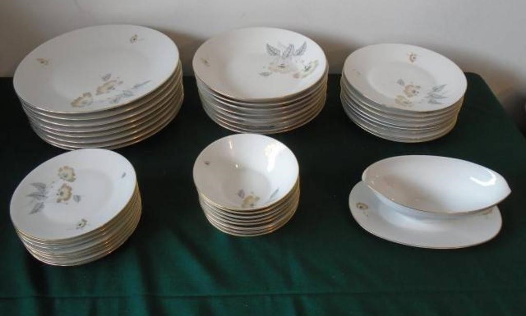 40 Pieces Bavaria Plates  Bowls  Grave Dish