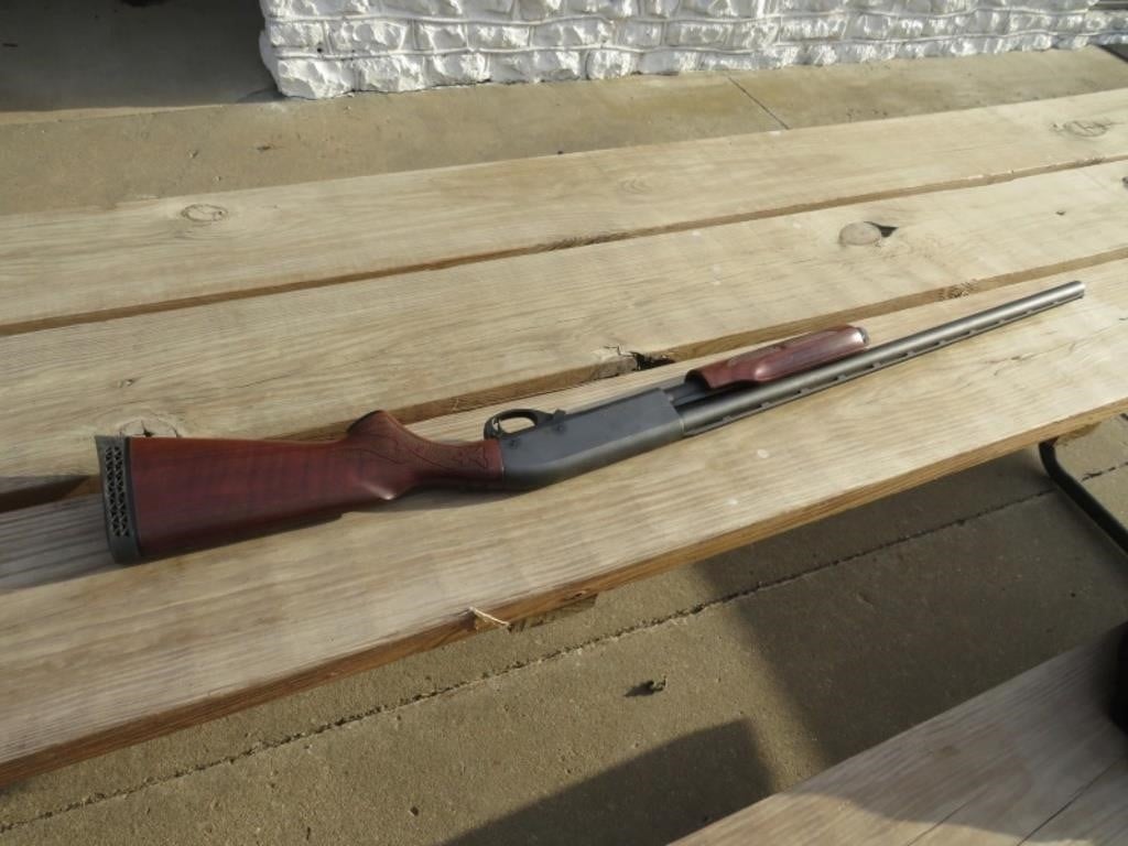 Remington 870 12 Gauge Pump Shotgun