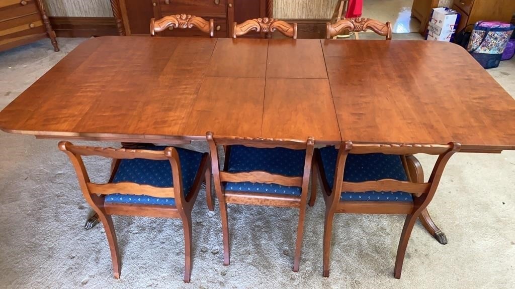 Antique Park Cherry Claw feet Dinning Table & 6