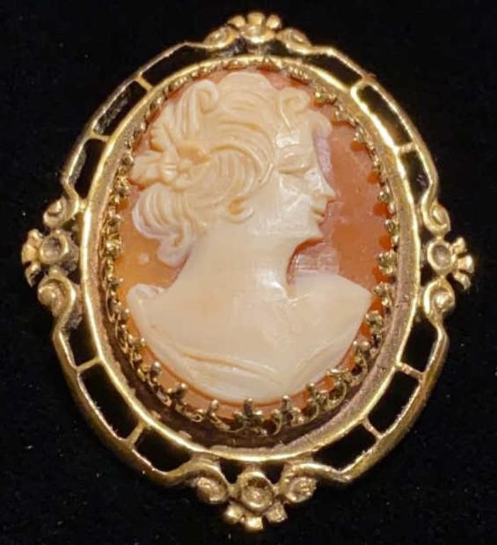 Cameo brooch/pendant